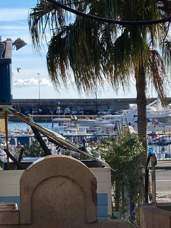 Casa Rosa Lucia Centrale Con Parcheggio San Remo Kültér fotó