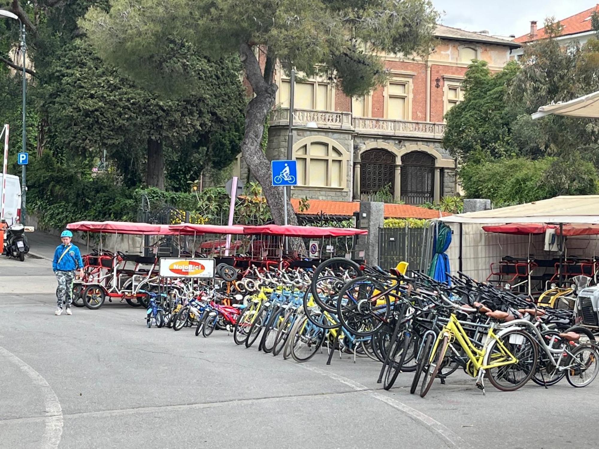 Casa Rosa Lucia Centrale Con Parcheggio San Remo Kültér fotó